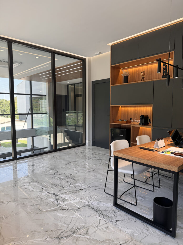 Bianco-Superiore-Escritorio